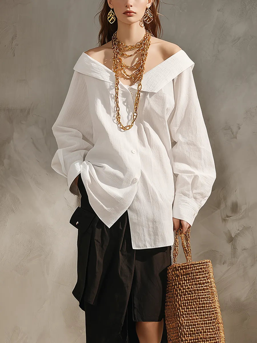 Minimalist Shirt Paired With A Skirt Creates A Effortlessly Stylish Look