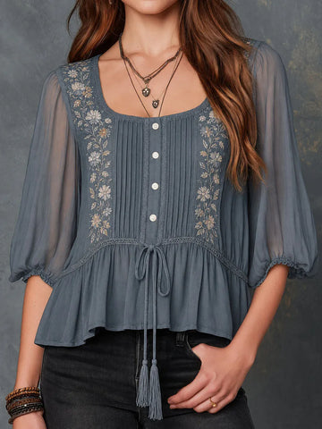Blusa Boho Azul Ardósia Bordada Com Mangas Transparentes e Amarração de Tassel