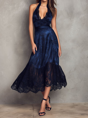 Vestido Midi Elegante de Cetim com Busto Halter e Renda na Barra