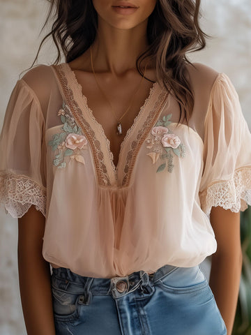 Chemisier en mousseline brodé floral style bohème