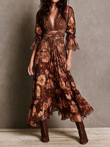 Vestido Midi Decote V com Manga Sino e Renda Floral Vintage na Cintura