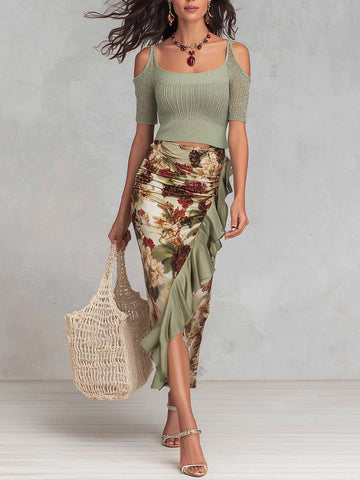 Conjunto Retrô de Blusa de Tricô com Recorte nos Ombros e Saia de Cetim Poliéster Floral