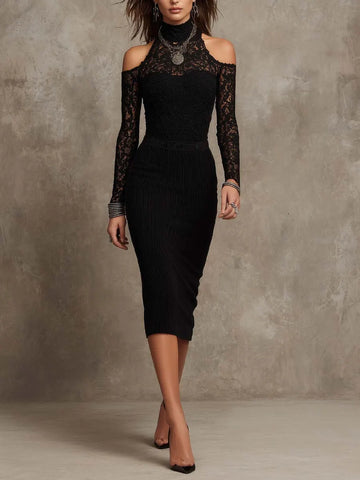 Vestido Midi Colado com Renda Floral, Gola Alta, Recorte Vertical Canelado e Ombro Vazado