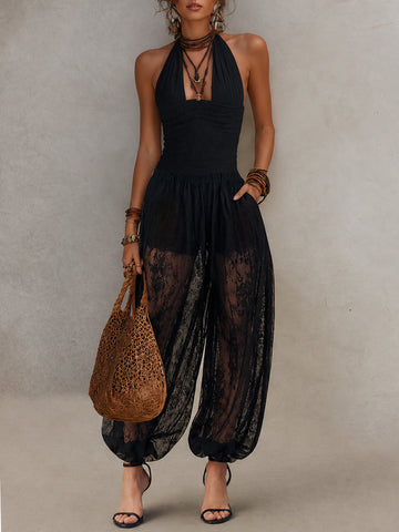 Macacão Boho com Frente Única, Franzido e Detalhes de Renda