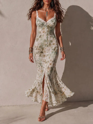 Vestido longo estilo boho romântico com estampa floral, em chiffon macio, com detalhes em renda e botões na frente