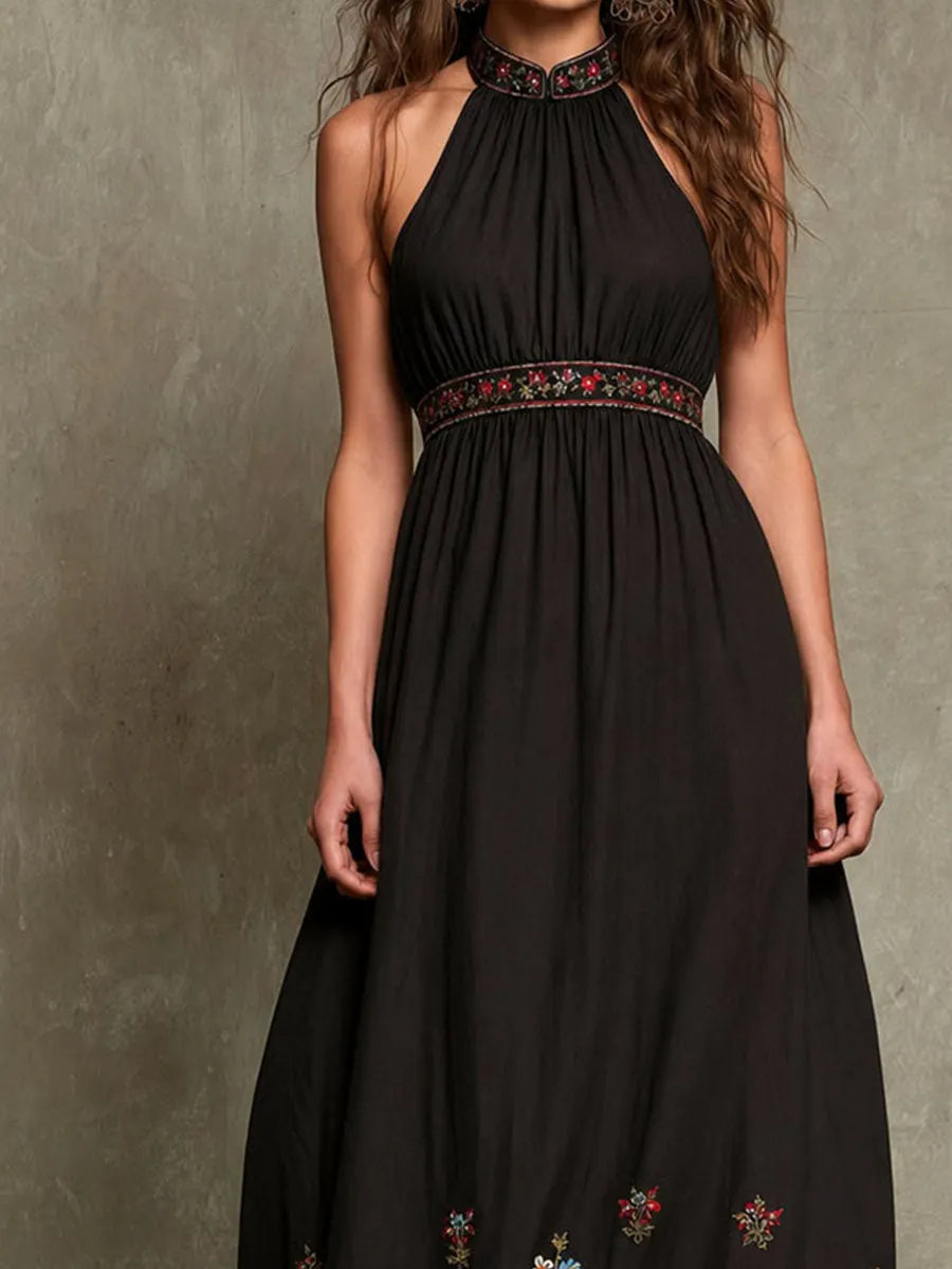 Robe longue dos nu noire bohème western brodée florale