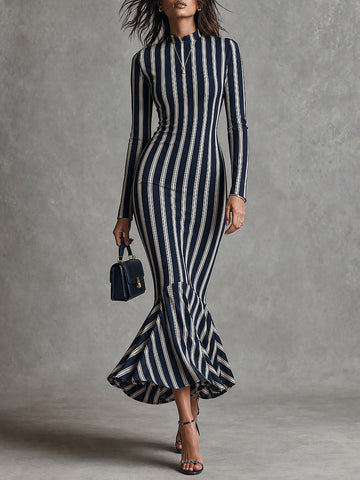 Vestido Maxi Boho Listrado com Gola Alta, Manga Comprida e Cauda de Sereia