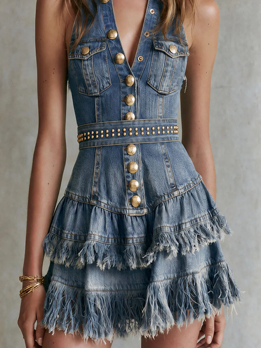 Mini-robe en jean sans manches cloutée à franges