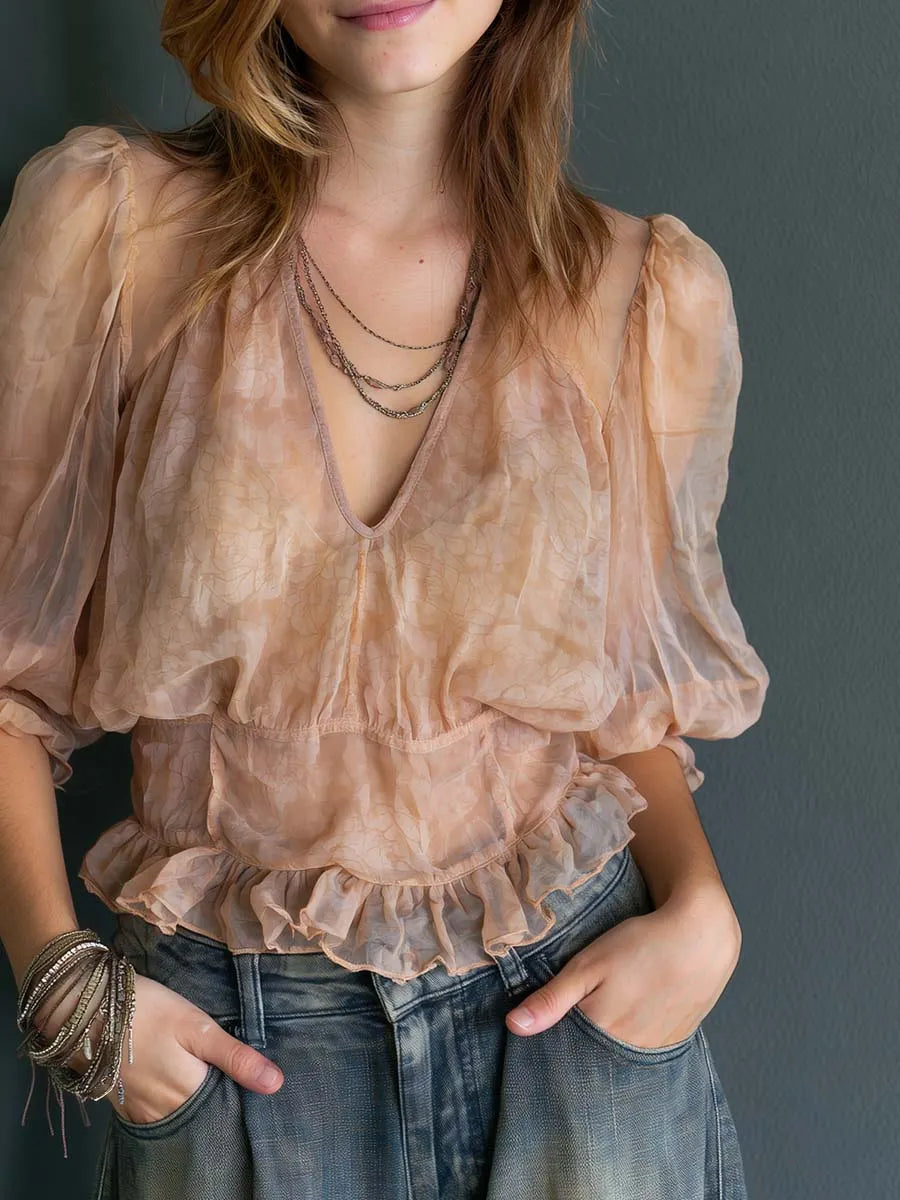 Blouse Bohème Transparente Florale En Col V Profond À Manches Bouffantes Et Ourlet Volanté