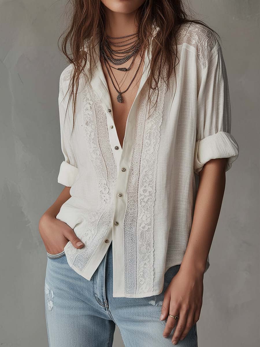 Chemisier en coton et lin avec bordure en dentelle vintage