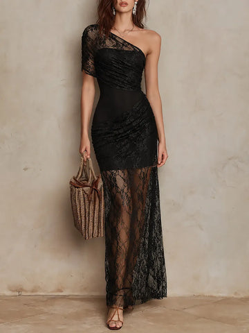 Robe longue élégante moulante à une épaule avec détails en dentelle