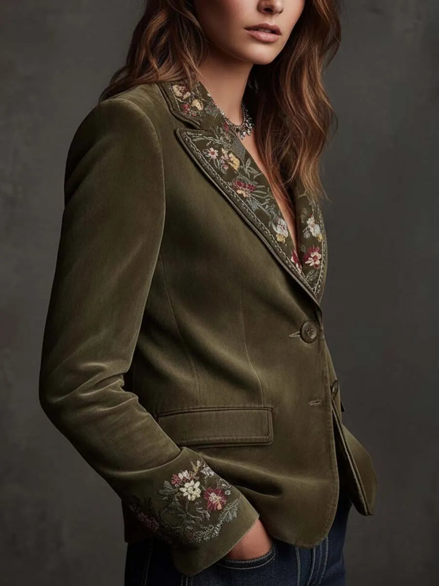 Blazer de Veludo Verde Oliva com Bordado Floral Detalhado