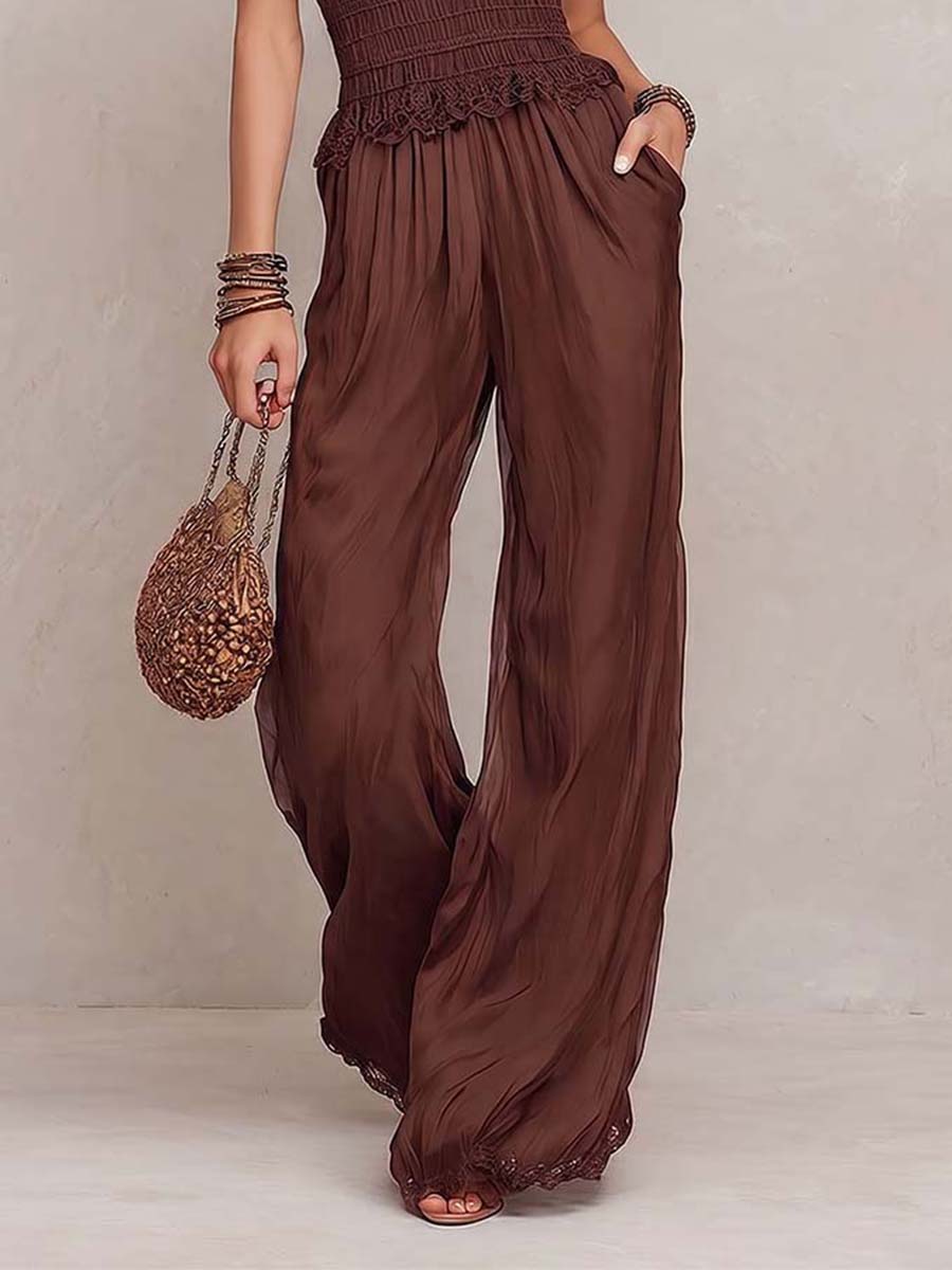 Combinaison pantalon large taille smockée en dentelle marron chocolat et mousseline froissée