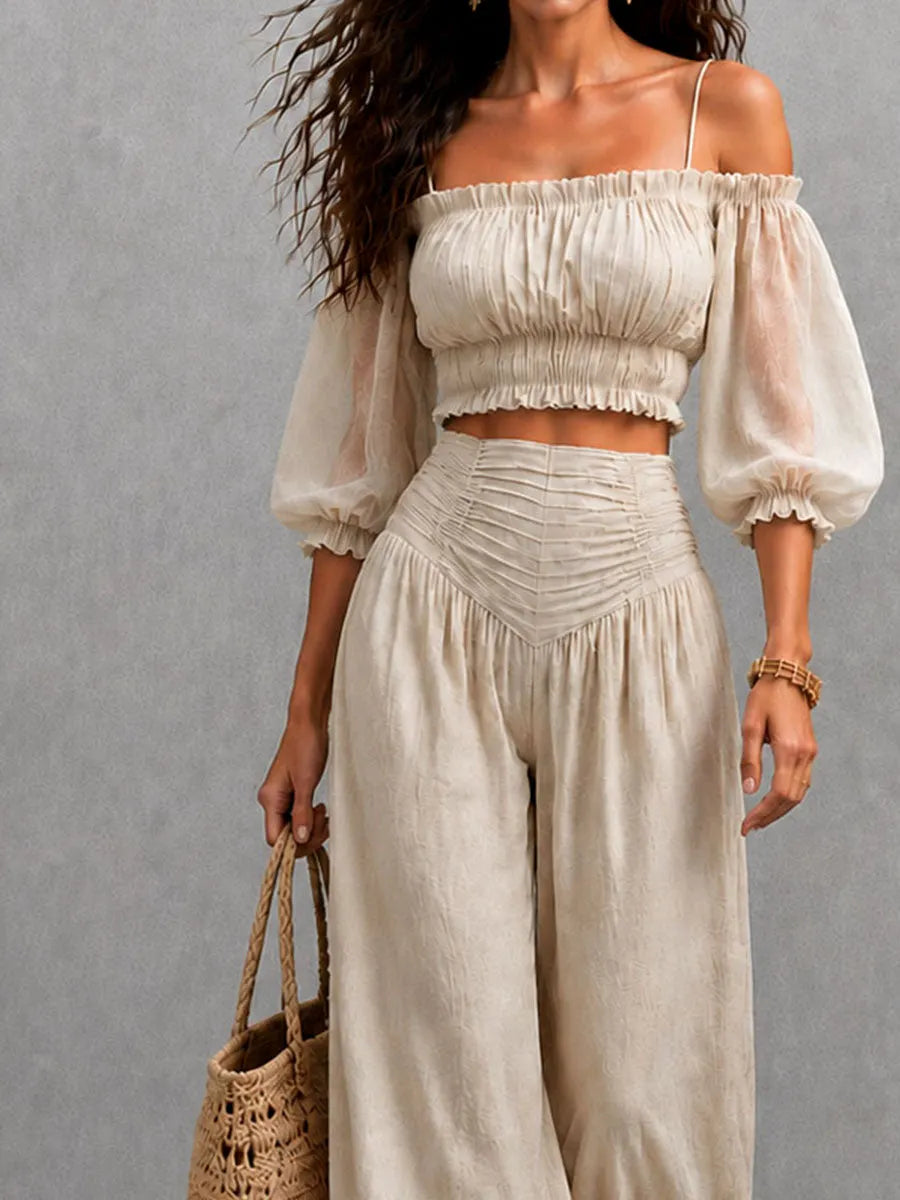 Ensemble deux pièces haut transparent à manches et pantalon taille haute froncé couleur beige bohème