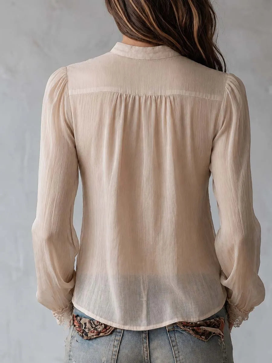Chemisier vintage en mousseline de soie à basque et dentelle
