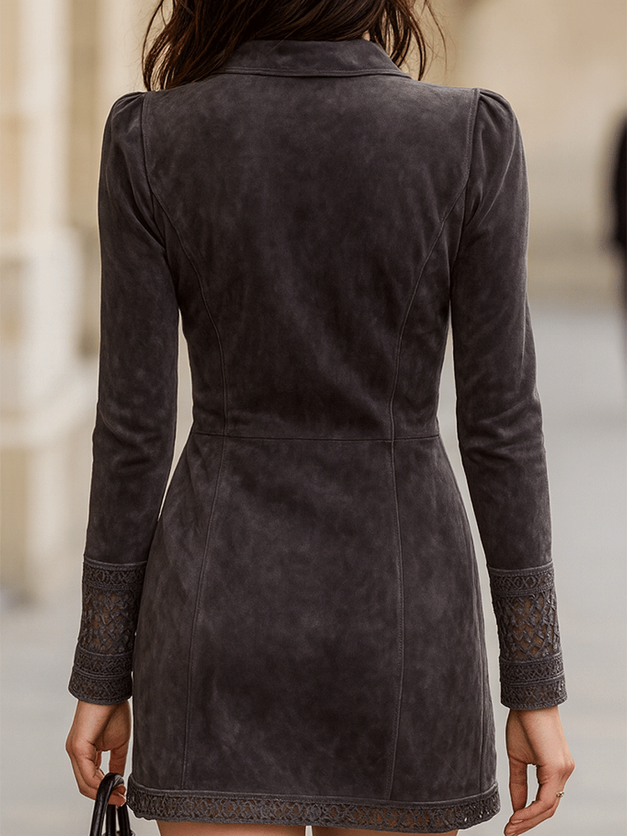 Mini-robe en daim zippée devant