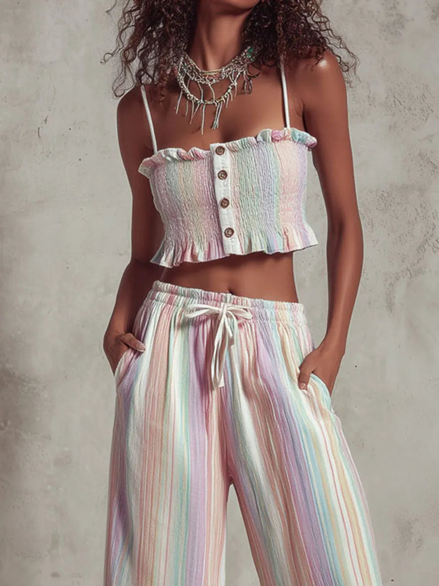 Ensemble deux pièces bohème chic : top smocké rayé pastel et pantalon large à cordon de serrage
