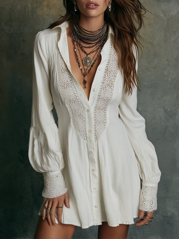 Vestido Curto Gola com Renda e Botões Estilo Boho
