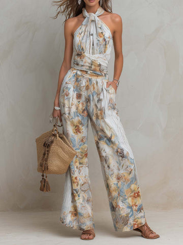 Macacão Boho Pantacourt Floral e Listrado com Decote Halter e Cintura Franzida